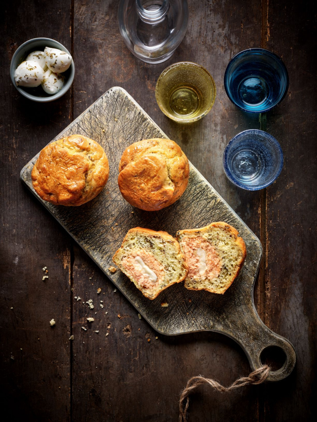 Salmon & mozzarella mini cakes